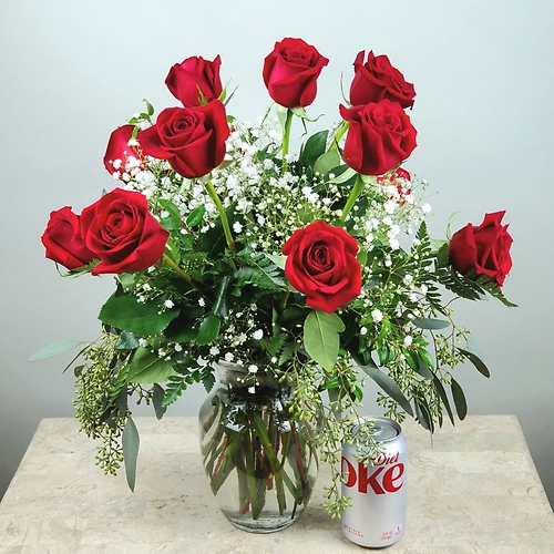 12 Medium Stem Valentine Roses